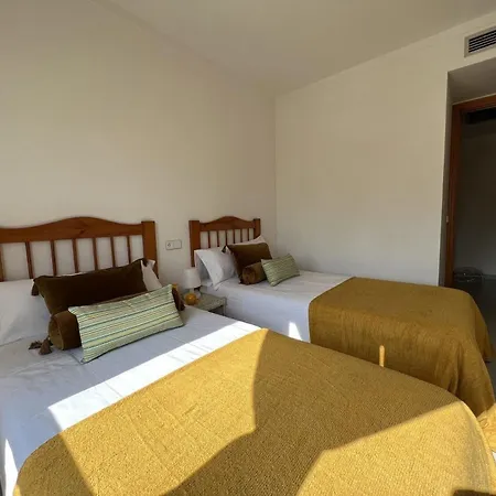 Isholidays Acron Apartment